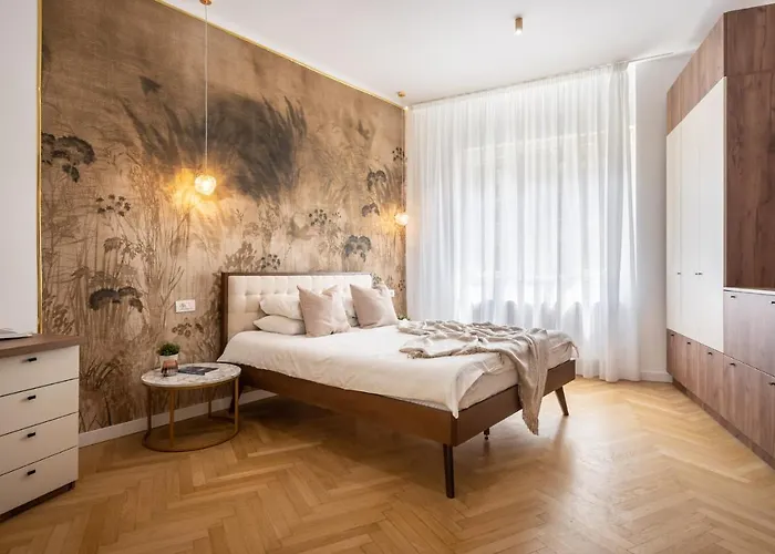 Old Town Bucharest, Luxury 2 Bedrooms Apartment