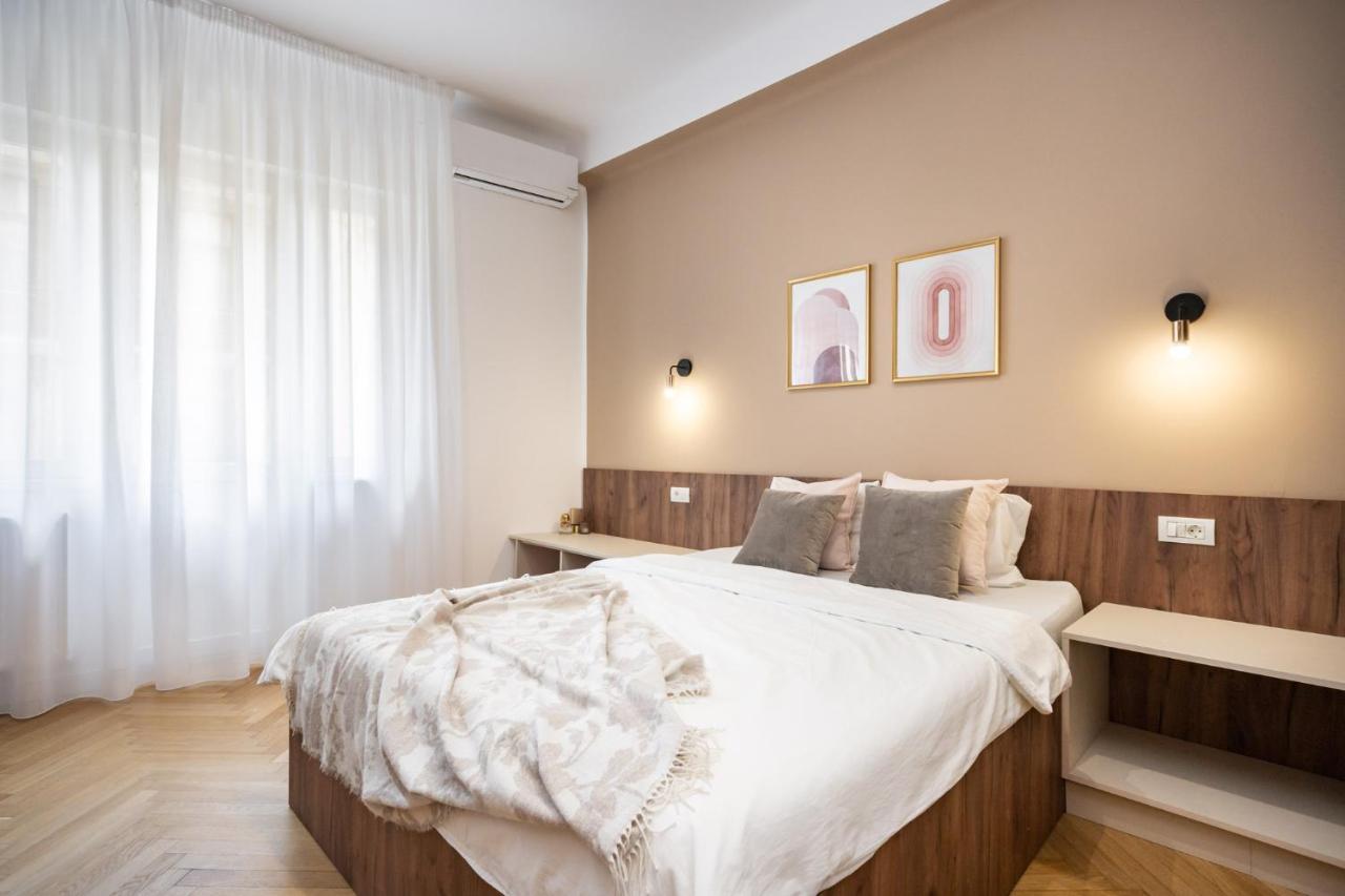 Old Town Bucharest, Luxury 2 Bedrooms * Bucarest