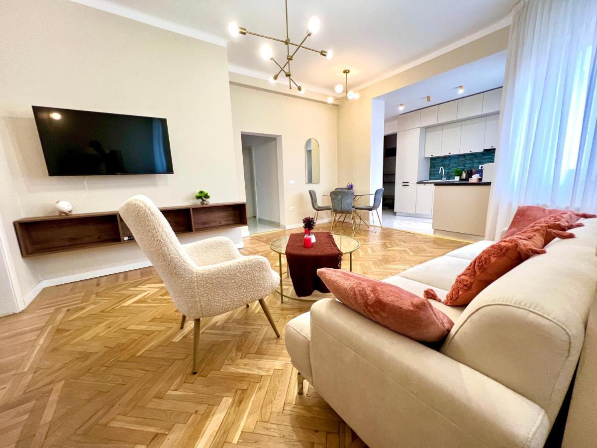 Old Town Bucharest, Luxury 2 Bedrooms * Bucarest