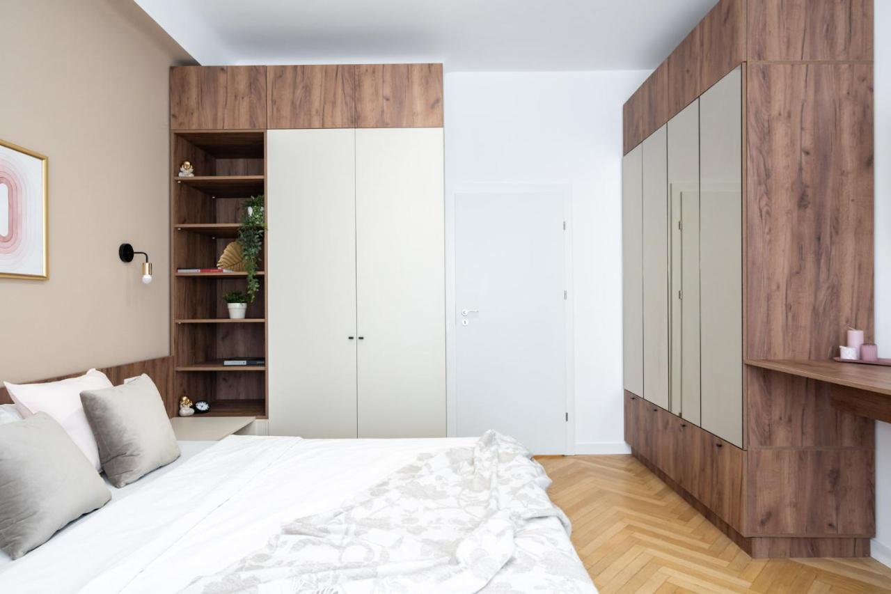 Old Town Bucharest, Luxury 2 Bedrooms Appartamento *