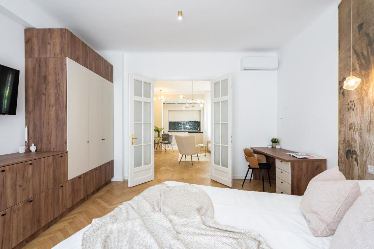 Old Town Bucharest, Luxury 2 Bedrooms *