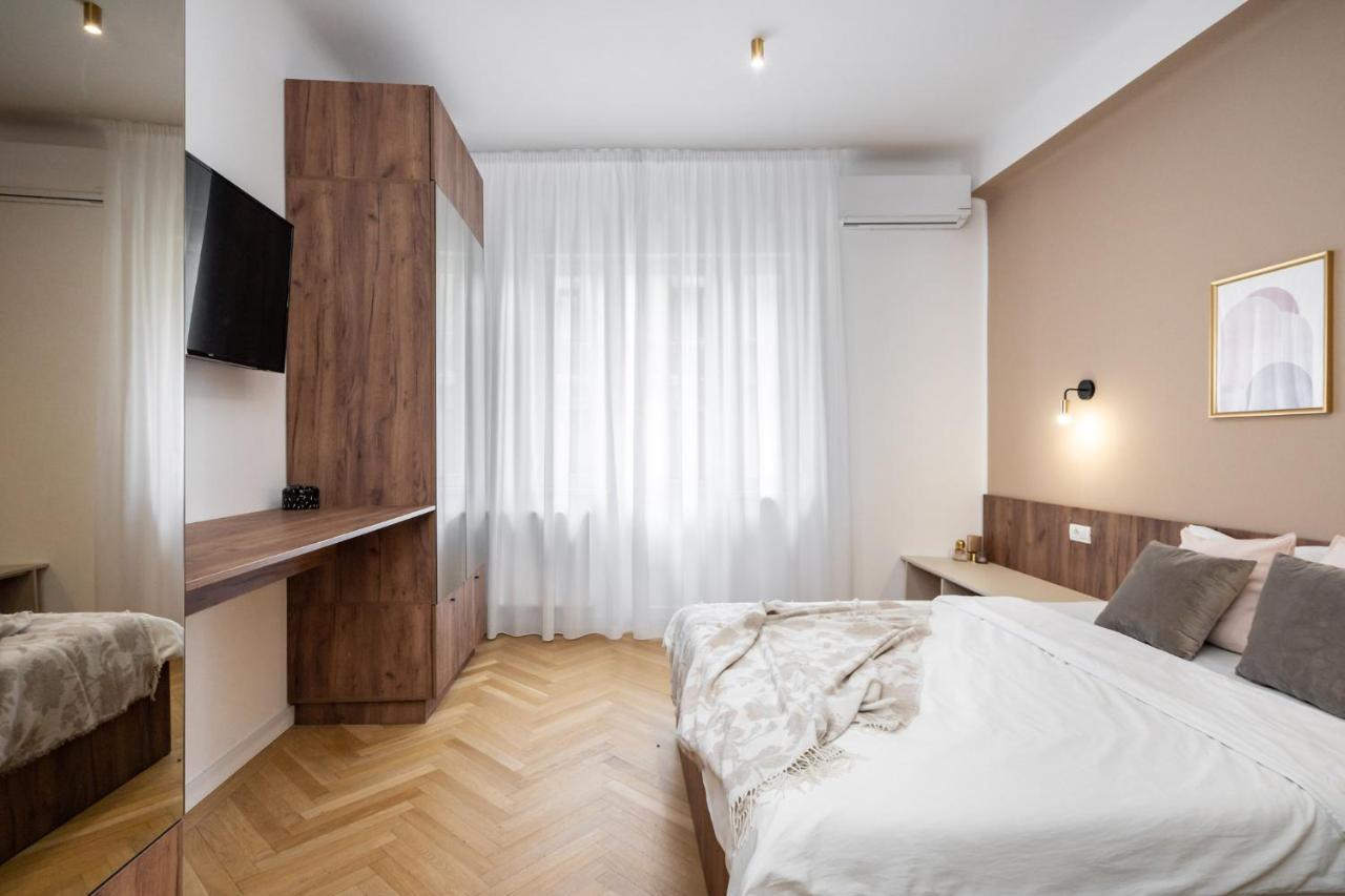 Old Town Bucharest, Luxury 2 Bedrooms *