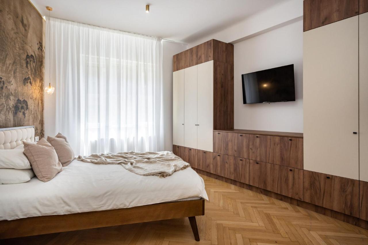 Old Town Bucharest, Luxury 2 Bedrooms Apartment Bukarest